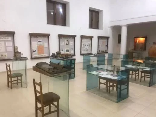 Muzeu i Dibrës & bulevardi